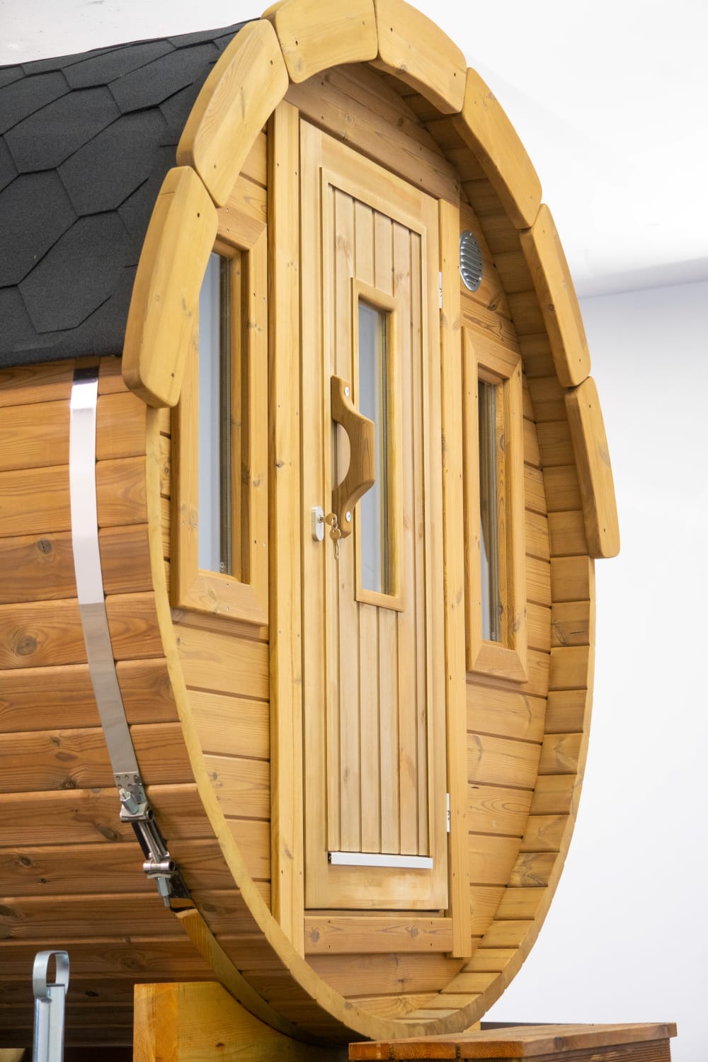 4.5m Panoramic Globe Barrel Sauna With Changing Room & Trailer