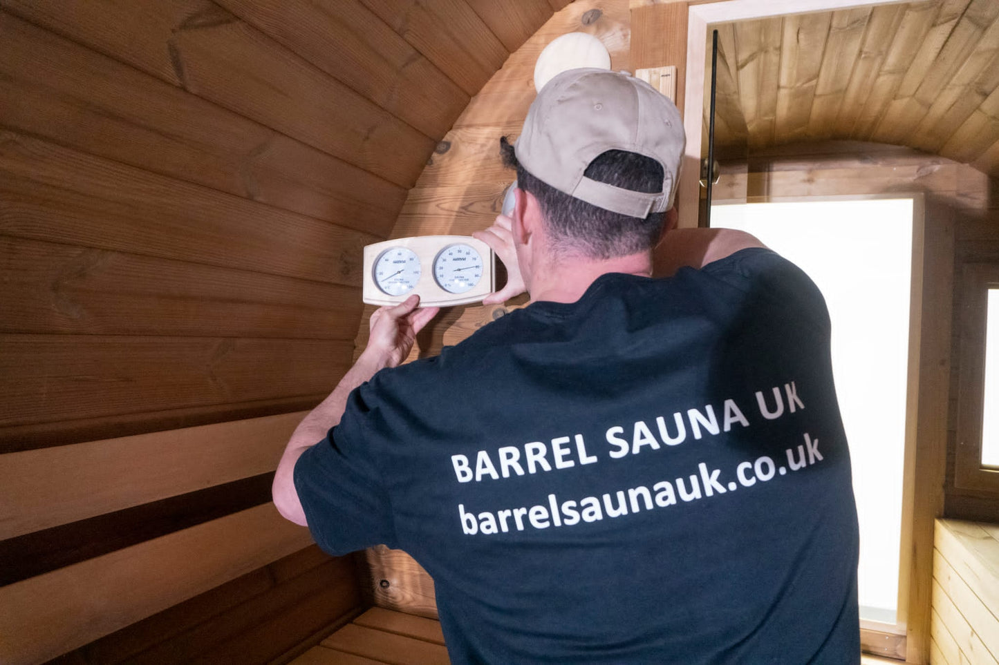 4.5m Panoramic Globe Barrel Sauna With Changing Room & Trailer