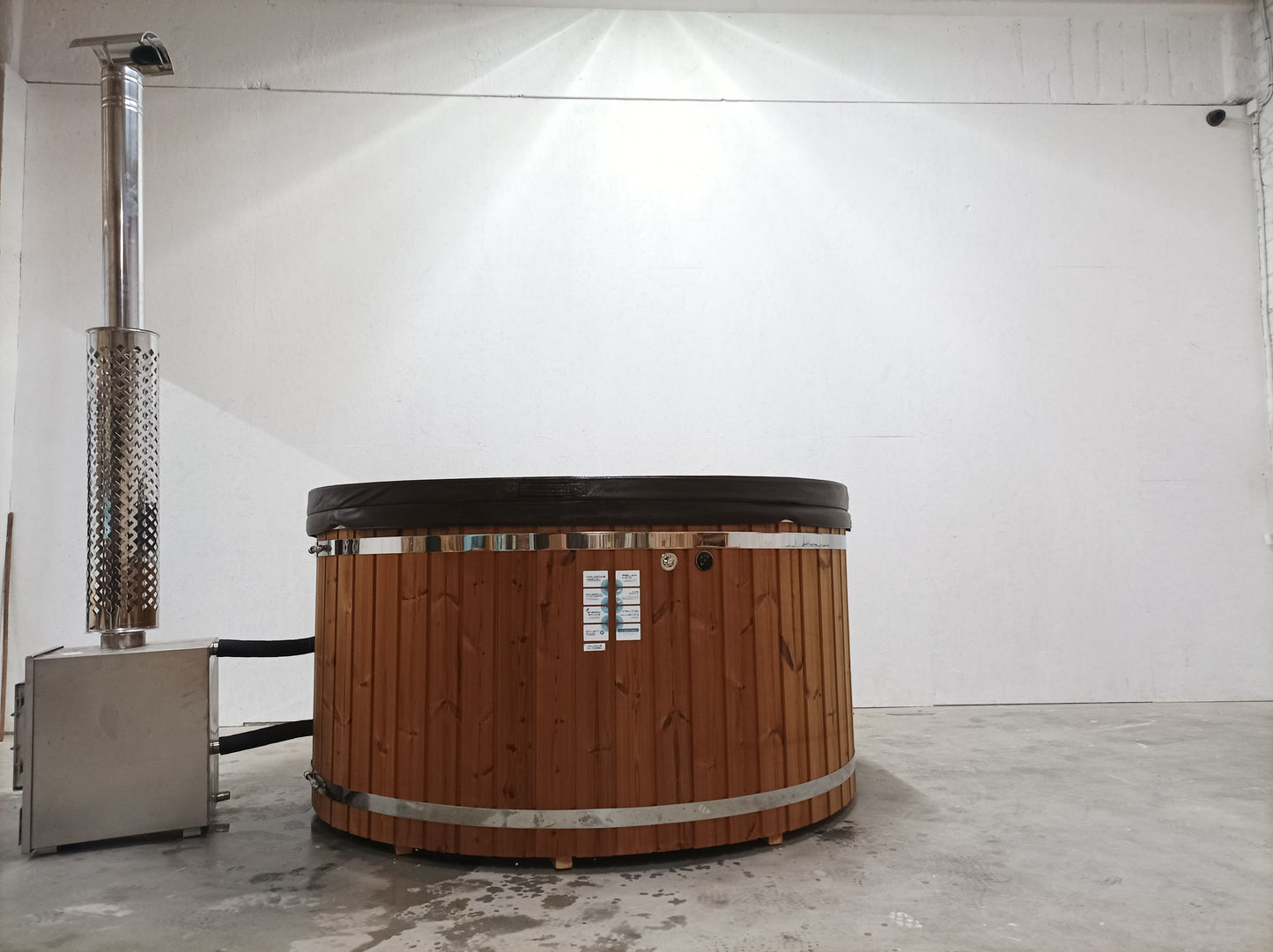 Round Shape Hot Tubs