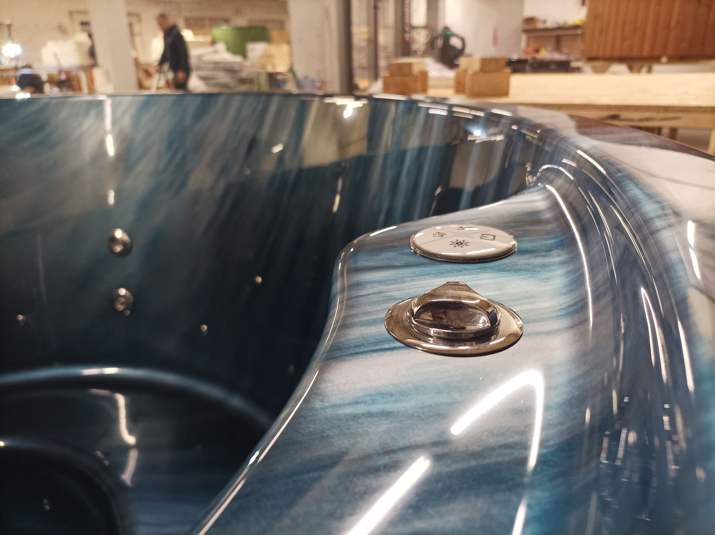 Wide Hot Tub & Spa