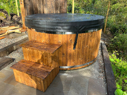 Barrel Hot Tub with water jets, massage jets & LED Lighting