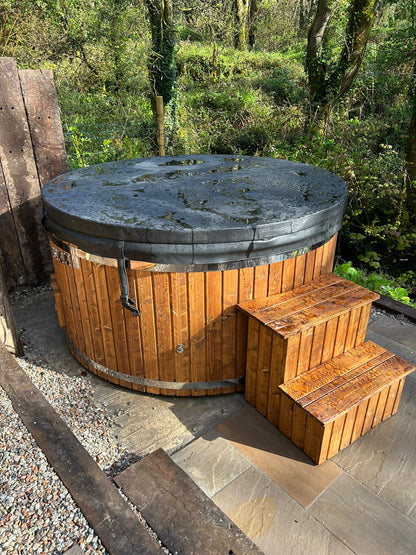 Barrel Hot Tub with water jets, massage jets & LED Lighting