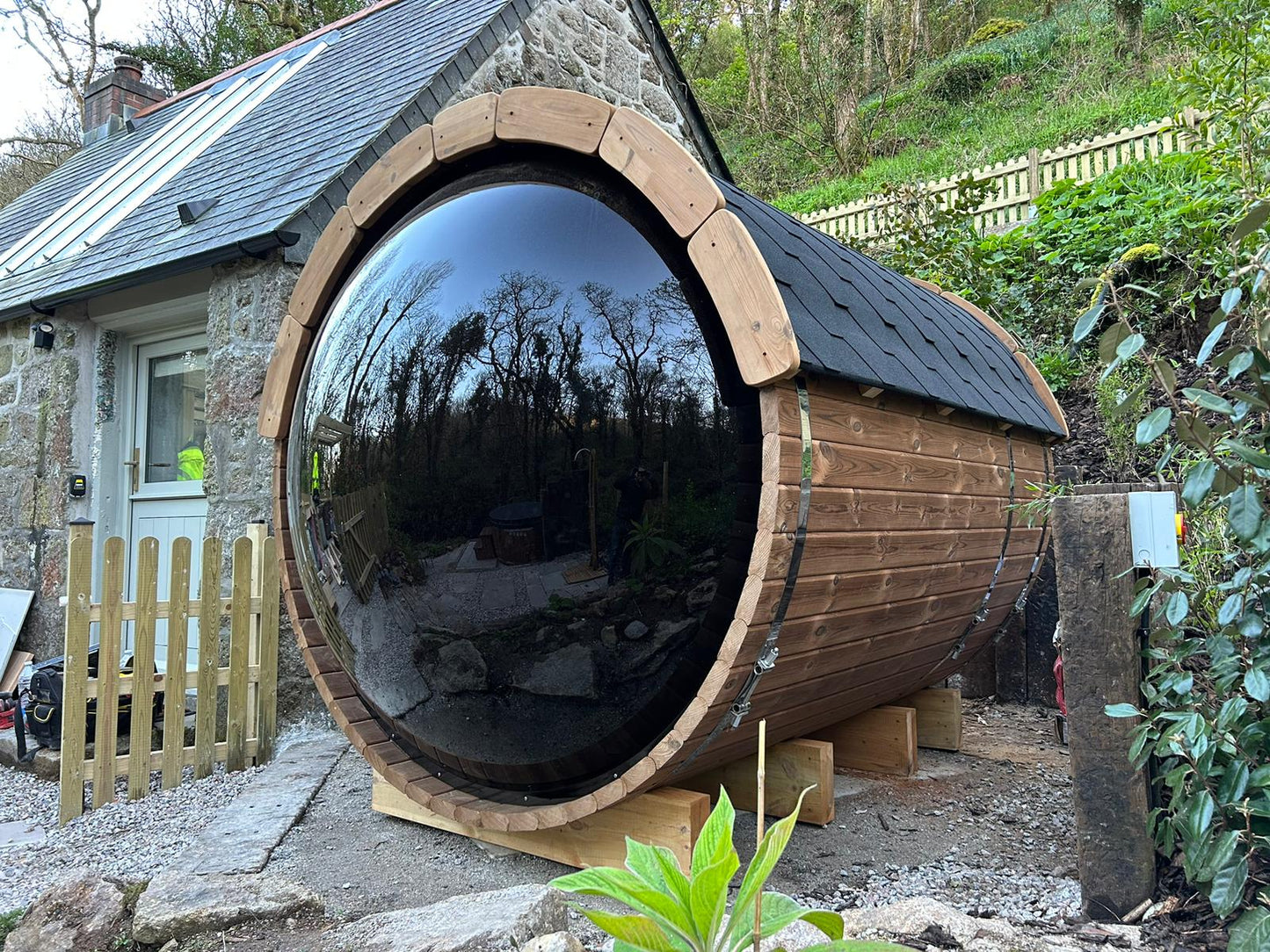 2.7m Panoramic Globe Barrel Sauna With Porch