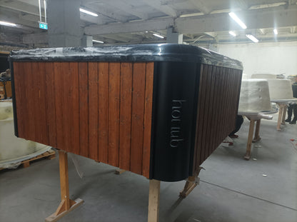 Wide Hot Tub & Spa